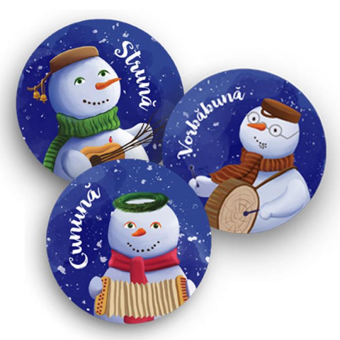 Set 3 insigne cu personajele seriei Cei trei Oameni de Zăpadă   